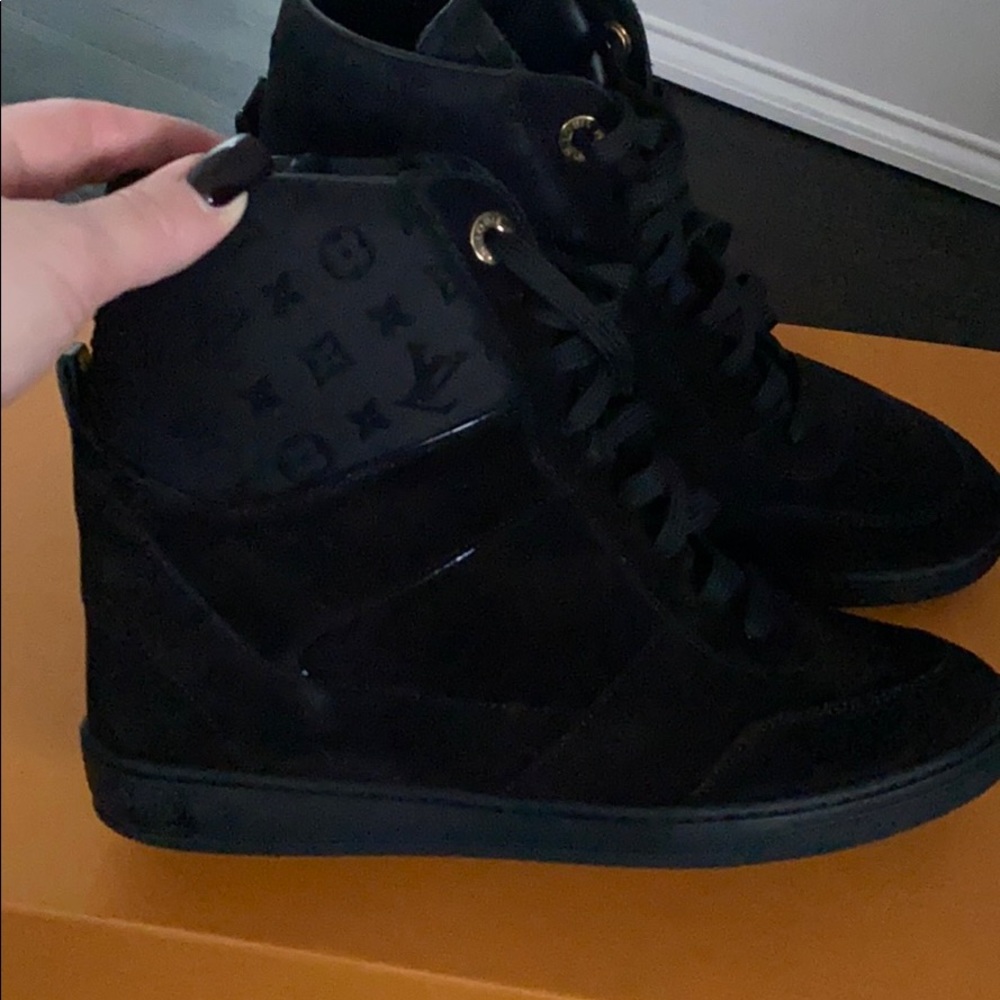 Louis Vuitton Black Millenium Sneaker - Picture 2 of 6